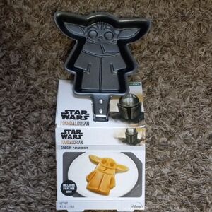 Star Wars Mandalorian Grogu Pancake Pan